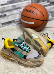 Balenciaga Triple S живое фото 7